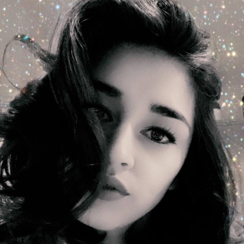 Meet your Posher, Mireya